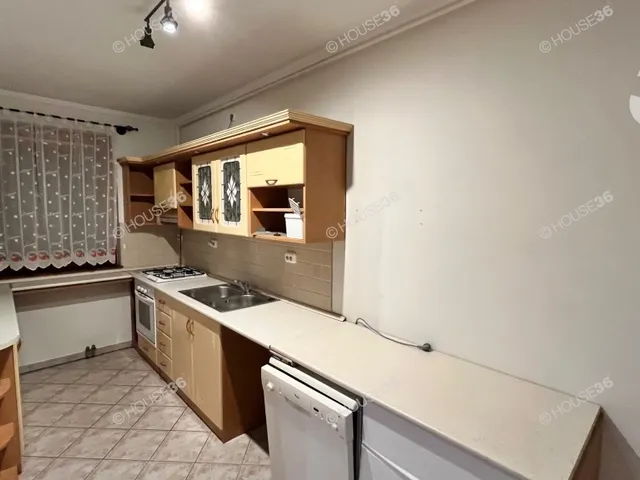 Eladó lakás Kecskemét, Belváros 88 nm