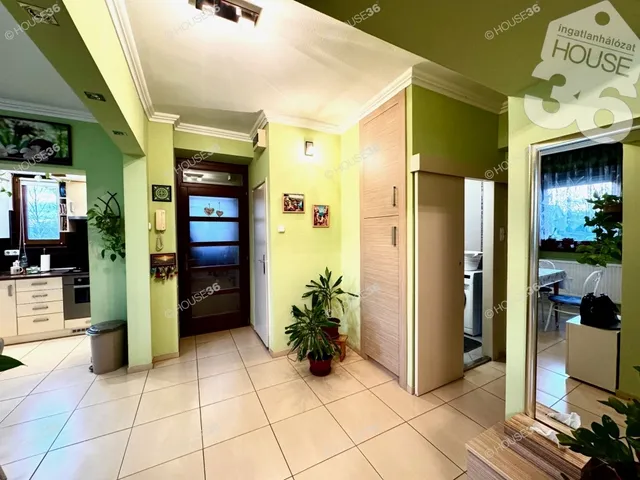 Eladó lakás Lajosmizse 67 nm