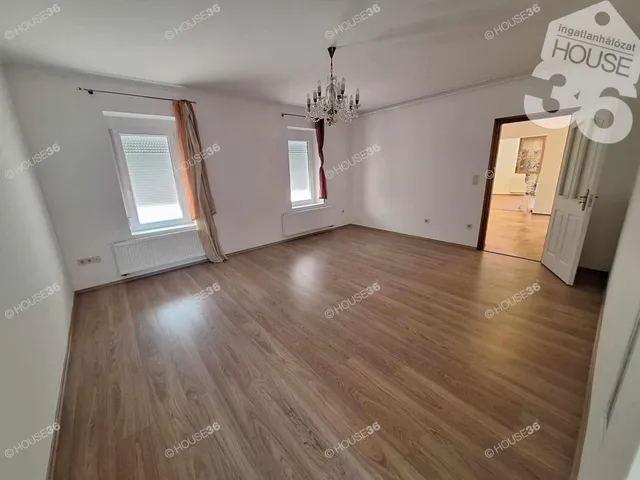 Kiadó ház Kecskemét 100 nm