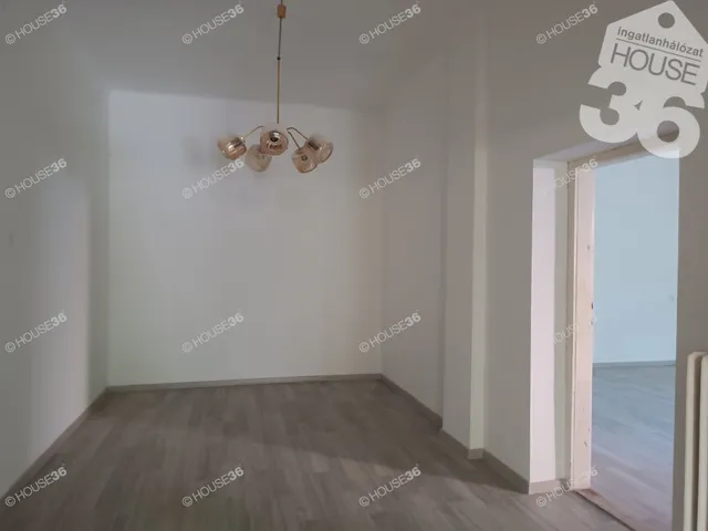 Eladó lakás Kiskunfélegyháza 64 nm