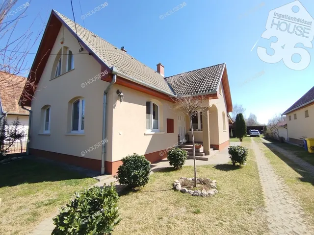 Eladó ház Kerekegyháza 180 nm