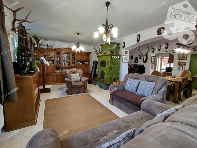 Eladó ház Kecskemét 180 nm