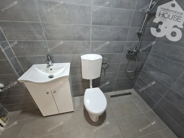 Eladó lakás Kiskunfélegyháza 64 nm