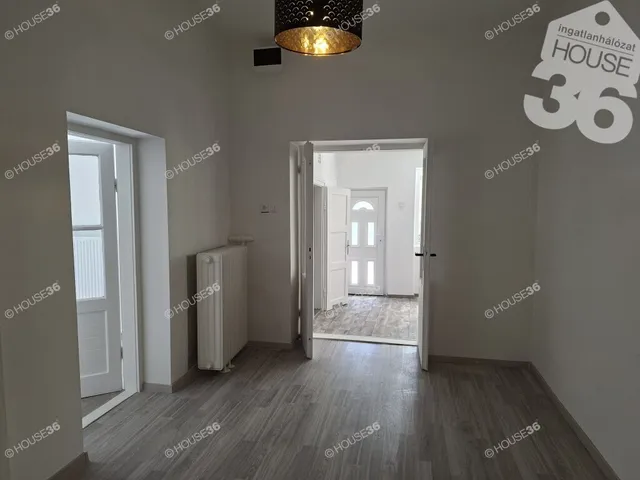 Eladó lakás Kiskunfélegyháza 64 nm