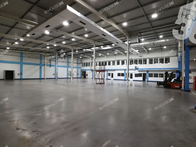 Eladó kereskedelmi és ipari ingatlan Kecskemét 7200 nm