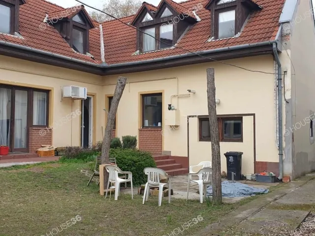 Kiadó ház Kecskemét 200 nm