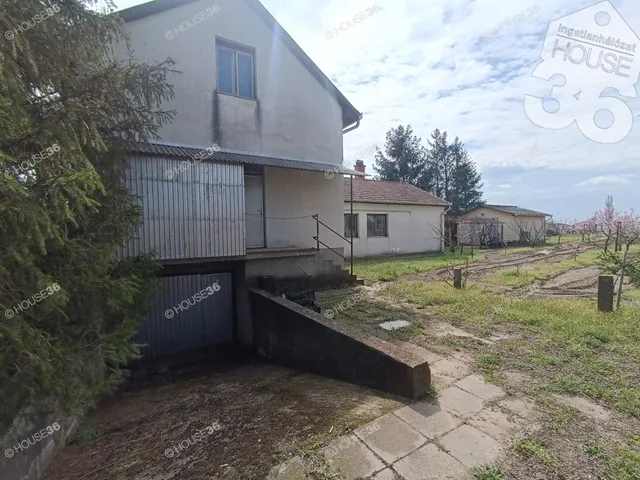 Eladó ház Kiskunfélegyháza 100 nm