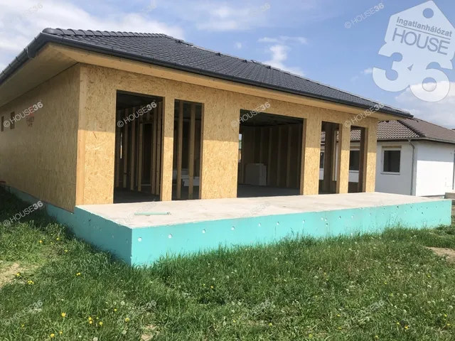 Eladó ház Kecskemét 140 nm