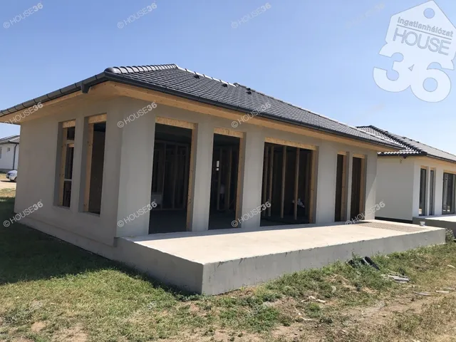 Eladó ház Kecskemét 140 nm