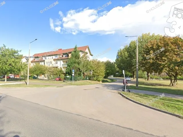 Eladó garázs Kecskemét 4 nm