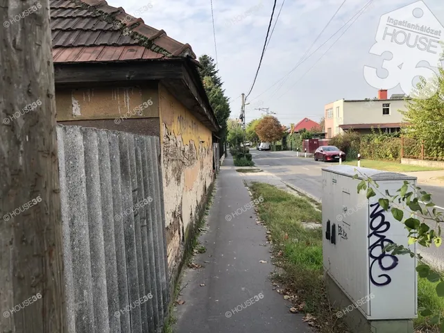 Eladó telek Budapest XVIII. kerület 748 nm