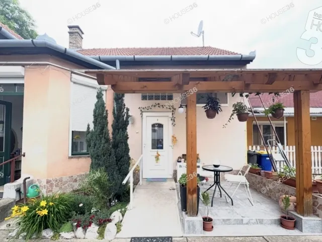 Eladó ház Kecskemét 33 nm