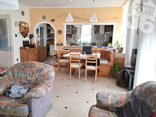 Eladó ház Tárnok 170 nm