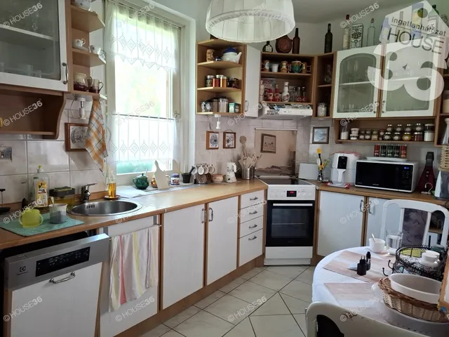 Eladó ház Tárnok 170 nm