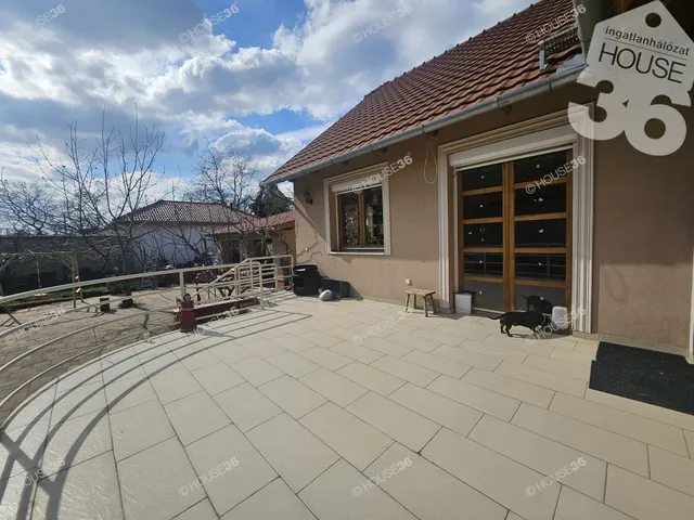 Eladó ház Kecskemét 220 nm