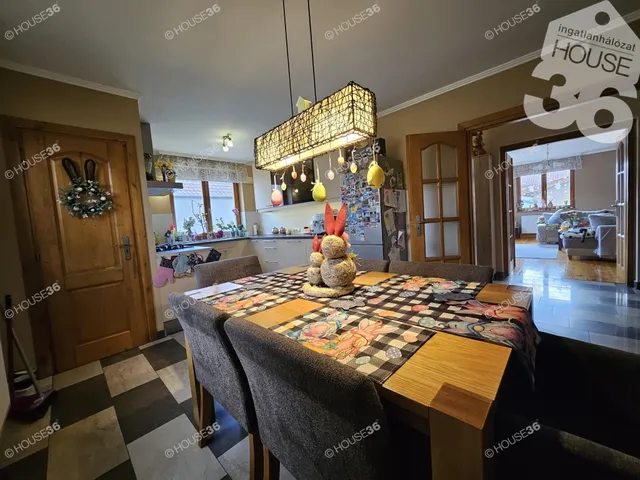 Eladó ház Kecskemét 220 nm