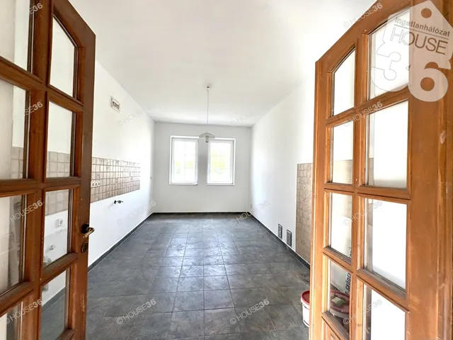 Eladó ház Kecskemét, Hollandfalu 140 nm