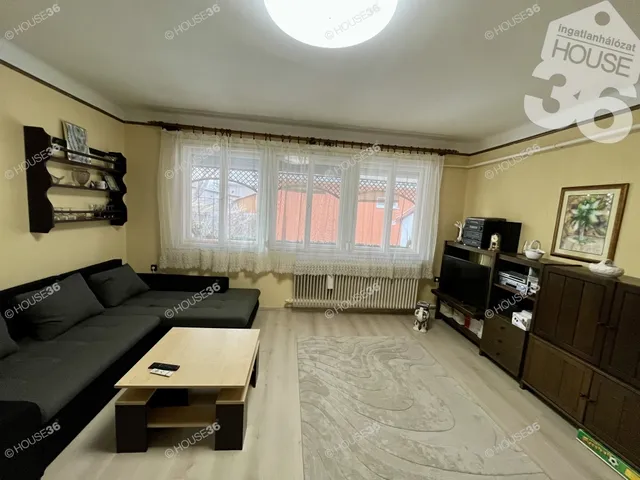 Eladó ház Kiskunfélegyháza, Bankfalu 180 nm