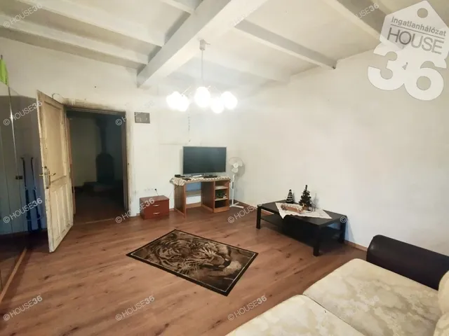 Eladó ház Tiszaalpár 58 nm
