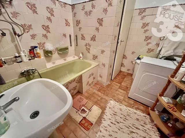 Eladó ház Tiszakécske 110 nm
