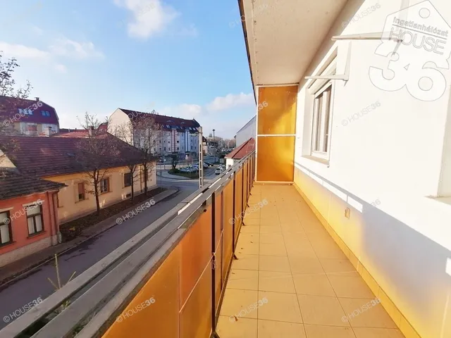 Eladó lakás Kecskemét, Belváros 77 nm