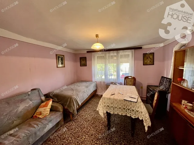 Eladó ház Kocsér 52 nm
