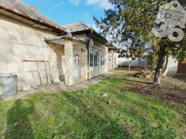 Eladó ház Cserkeszőlő 130 nm