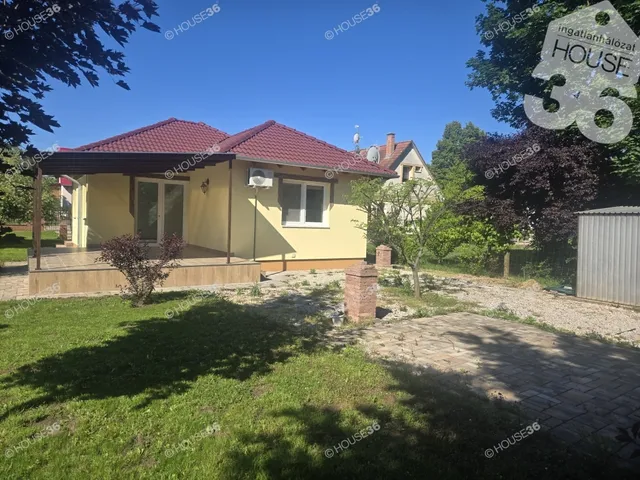 Kiadó ház Kecskemét, Kósafalu 73 nm