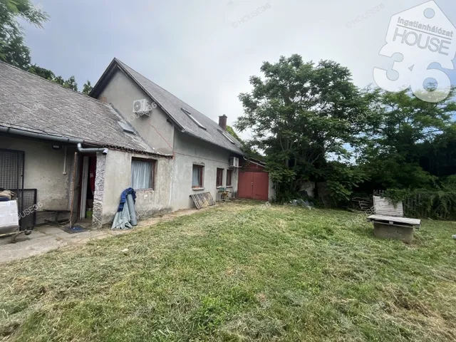 Eladó ház Dunaföldvár 140 nm