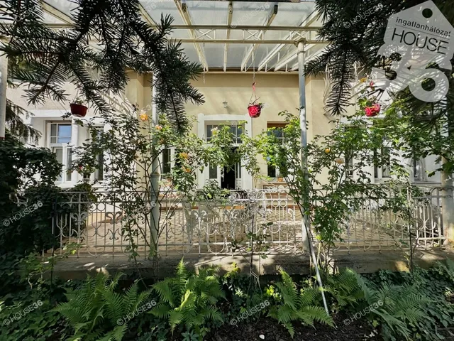 Eladó ház Kecskemét 200 nm