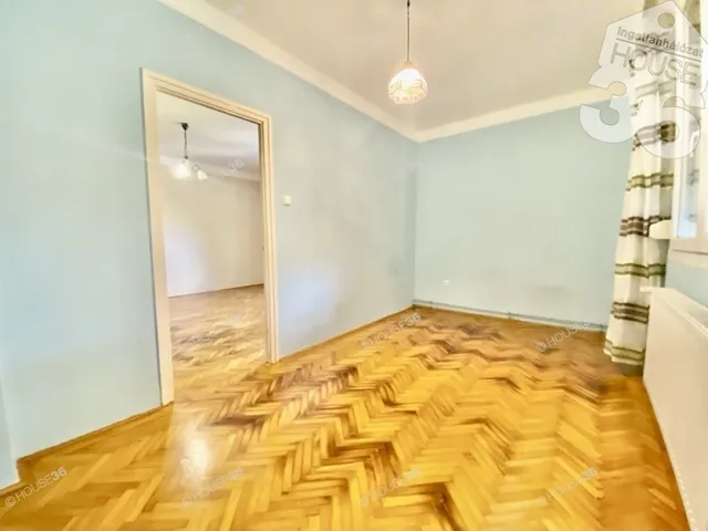 Eladó lakás Kecskemét, Belváros 72 nm