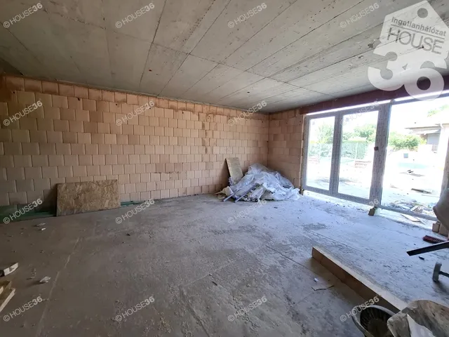Eladó ház Budapest XVIII. kerület, Újpéteritelep 275 nm