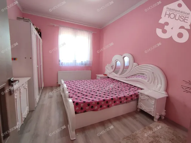Eladó ház Farmos 210 nm