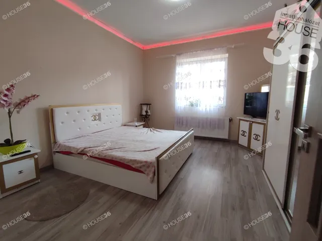 Eladó ház Farmos 210 nm