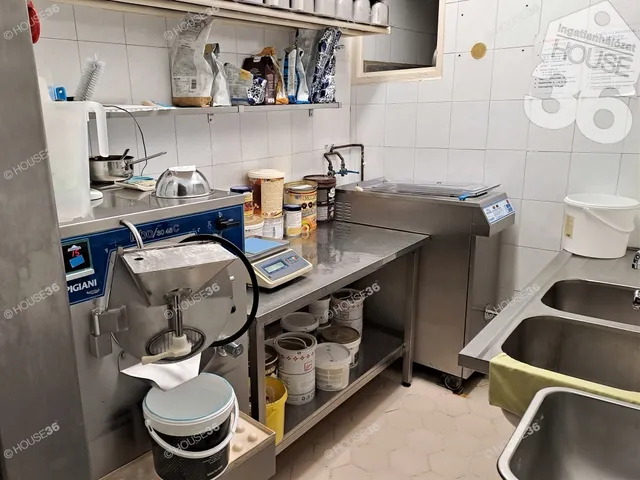 Eladó ház Százhalombatta 500 nm