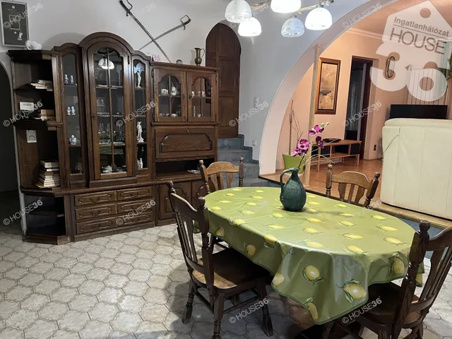 Eladó ház Solt 220 nm