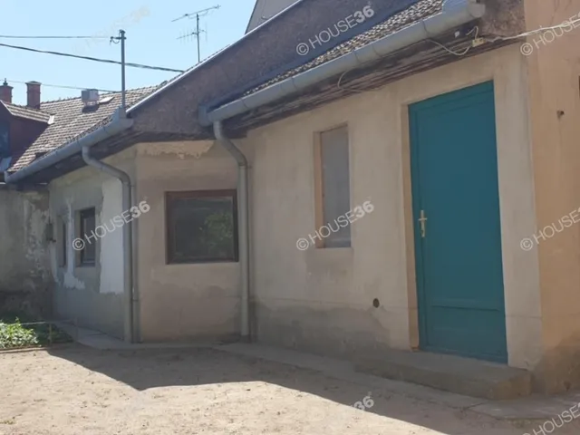 Eladó ház Kecskemét 90 nm