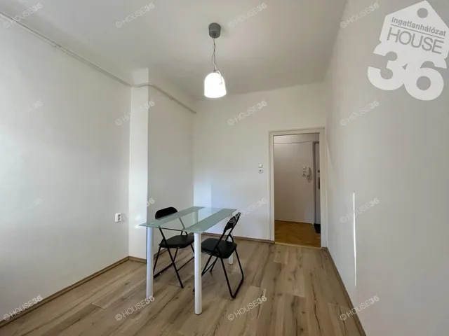 Eladó lakás Kecskemét, Belváros 81 nm