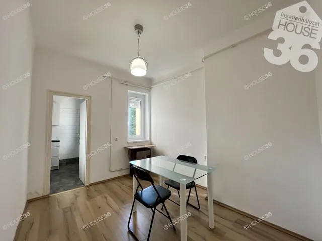 Eladó lakás Kecskemét, Belváros 81 nm