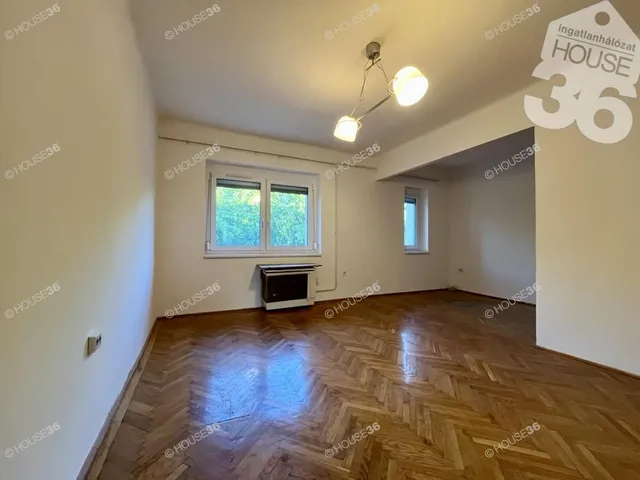 Eladó lakás Kecskemét, Belváros 81 nm