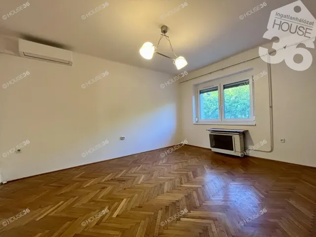 Eladó lakás Kecskemét, Belváros 81 nm