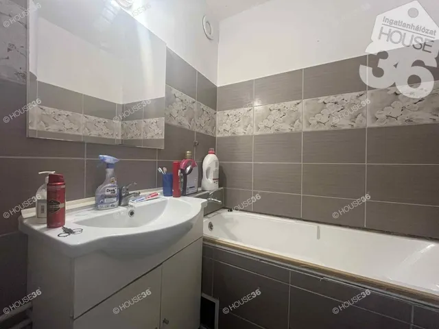 Eladó lakás Szabadszállás 33 nm