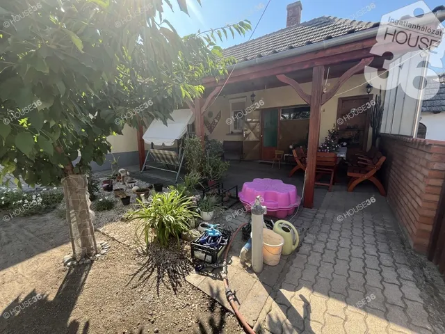 Eladó ház Miske 130 nm