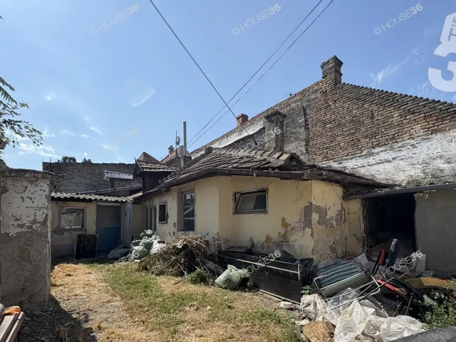 Eladó ház Kecskemét 48 nm