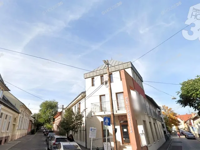 Eladó ház Kecskemét 200 nm