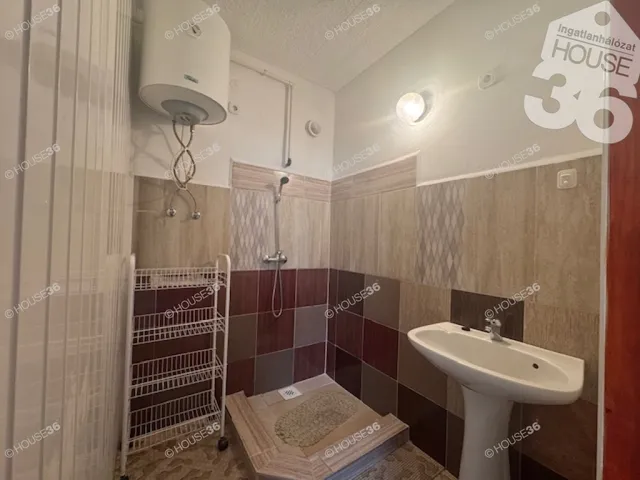Eladó ház Tiszaalpár 133 nm