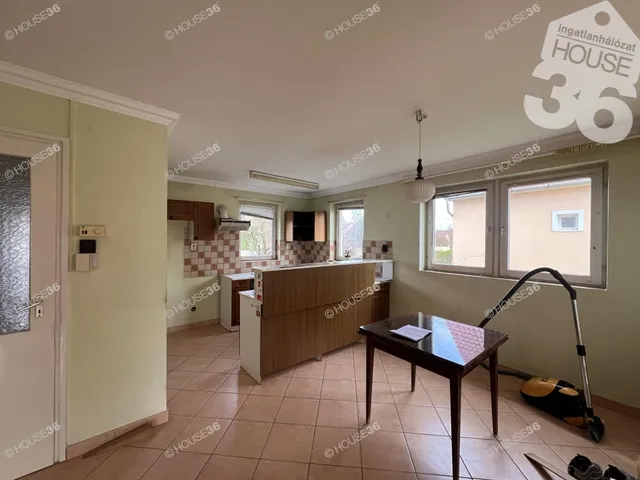 Eladó ház Kecskemét 180 nm