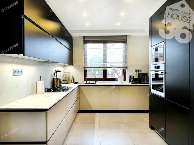 Eladó ház Kecskemét 250 nm