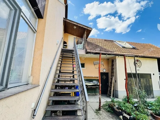 Eladó ház Kecskemét, Petőfiváros 185 nm