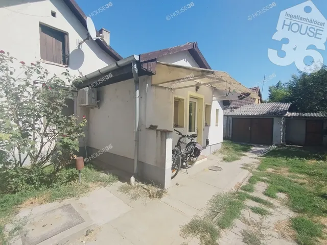 Eladó ház Kecskemét, Muszáj 48 nm